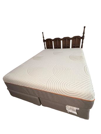 Queen Tempur-Pedic Bed w/ Headboard Metal Frame