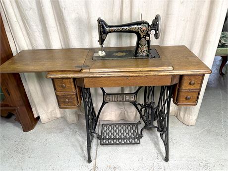 Singer 66 Sewing Machine and Cabinet