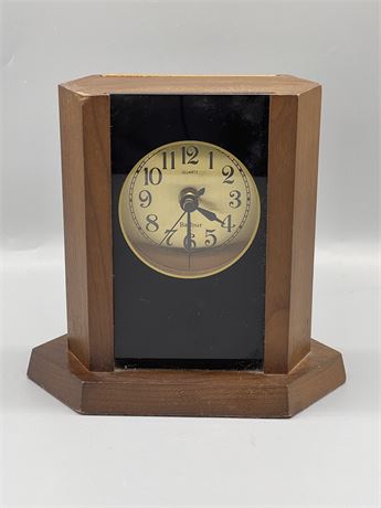 Balfour Quartz Clock