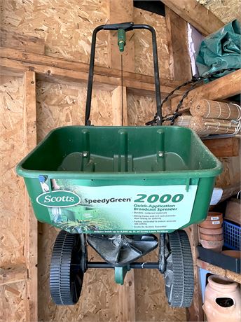 Scotts Speedy Green Broadcast Spreader