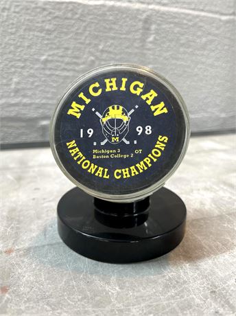 1998 Michigan Wolverines National Champions Hockey Puck