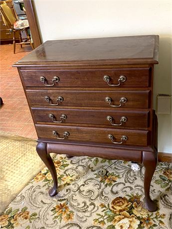 Queen Anne Style Four-Drawer Stand