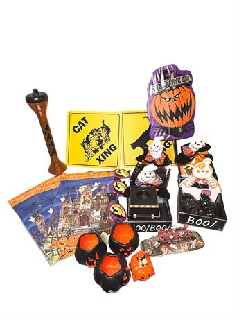 Halloween Decoratives Lot 5