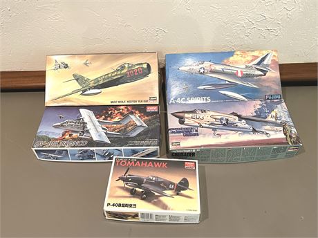 Model Plane Kits Lot 15