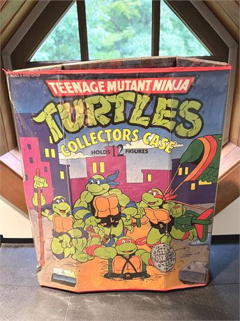 Teenage Mutant Ninja Turtles Collector's Case w/ Figures