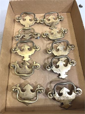 Antique and Vintage Metal Drawer Pulls