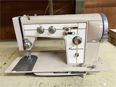 Kenmore Sewing Machine Model 158.882