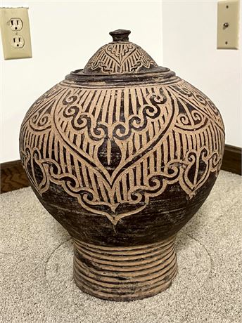 Large Pottery Pot