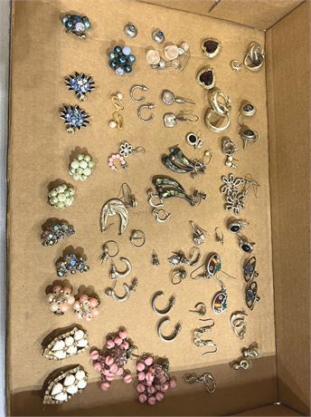 Costume Jewelry Lot 4