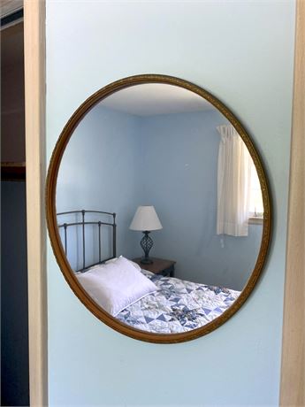 Oval Accent Wall Mirror