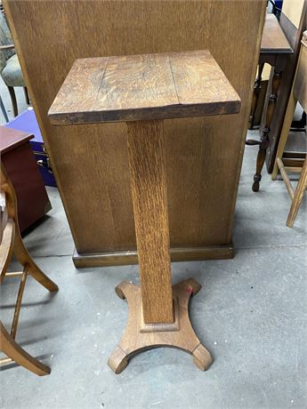 Wood Plant Stand Lot 1