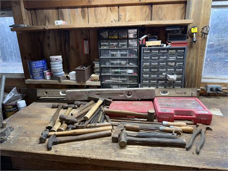 Tool Bench Lot 2