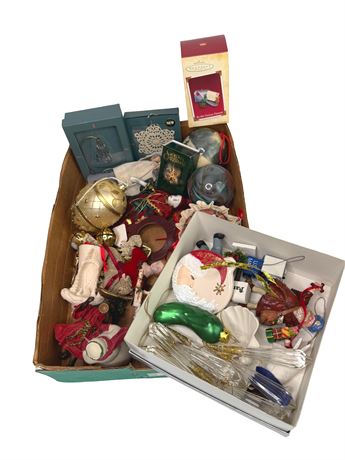 Christmas Ornaments Lot 1