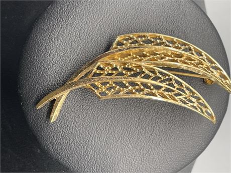 Trifari Double Leaf Brooch