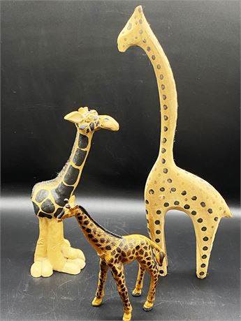 Three (3) Giraffe