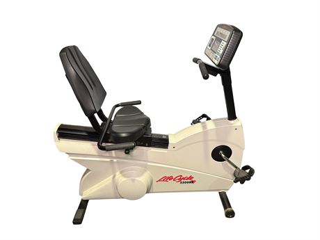 Life Fitness 5500HR Recumbent Stationary Exercise Bike