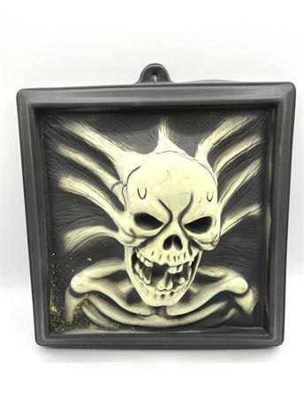 Vintage Dark Illusions 3D Wall Hanging Halloween Skull