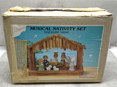 House of Lloyd Musical Nativity Set