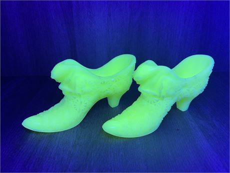 Fenton Uranium Glass Cats Head Slipper Shoes