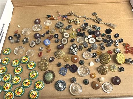 Vintage/Antique Button Lot