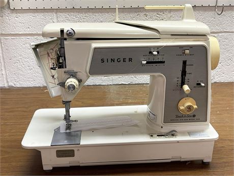 Singer Sewing Machine Model 648