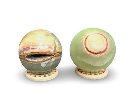 Natural Green Onyx Polished Spheres
