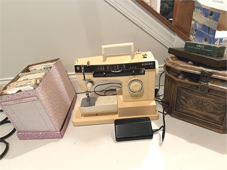 Singer 621B Sewing Machine