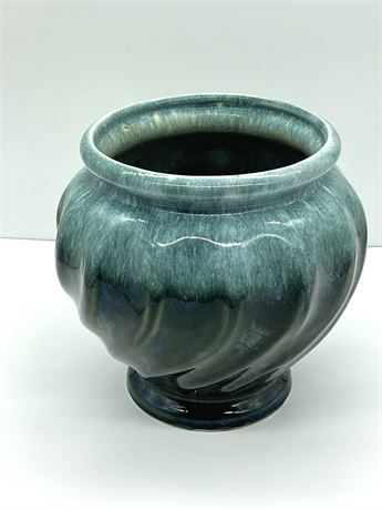 Swirl Urn Vase