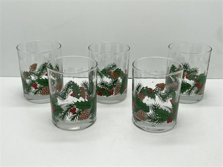 Mistletoe Glasses
