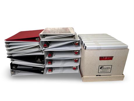 Large Lot of Plastic Binders Lot 1