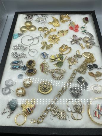 Fashion Jewelry Lot 1