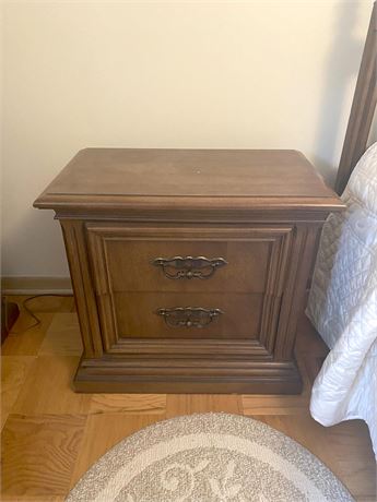 Broyhill Premier End Table