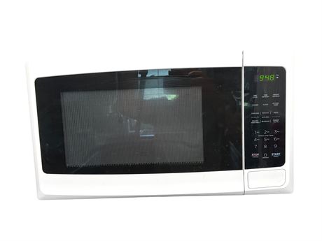 Criterion 1,000-watt Microwave