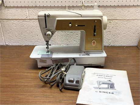 Singer Sewing Machine Model 603E
