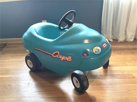 Vintage Little Tikes Ride-on Coupe Toy