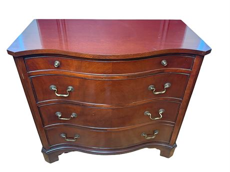 Mahogany Four-Drawer Bachelor's Chest