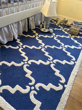 8'1" x 6'1" Area Rug