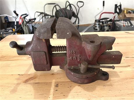 Columbian Bench Vise No. 43 1/2