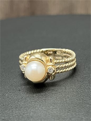 14kt Gold Pearl Ring