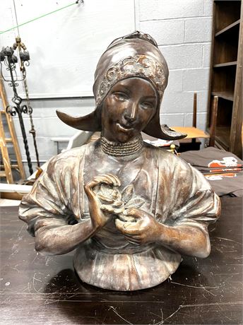 Sculpture Creations Chalkware Statue