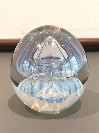 Robert Eickholt Art Glass Paperweight