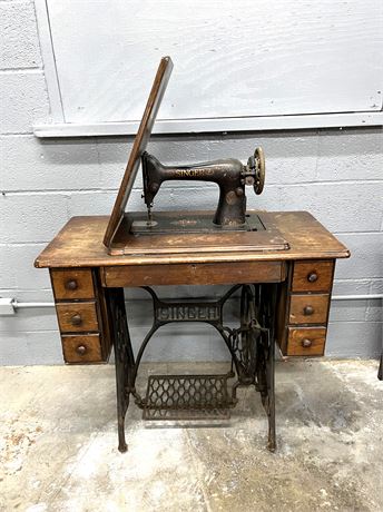 1910 Singer Sewing Machine Desk