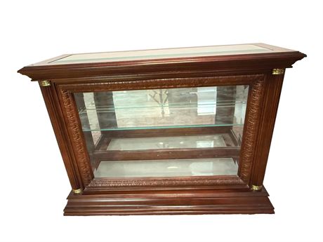 Pulaski Furniture Short Console Curio Cabinet