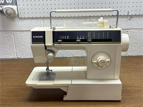 Singer Sewing Machine Model 6212C