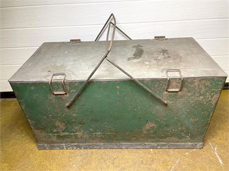 Metal Tool Chest or Cooler