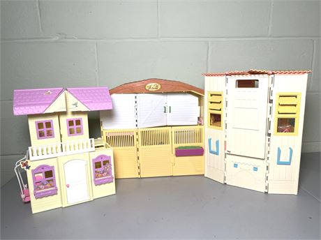 Vintage Barbie Stables and Kelly Pop-Up House