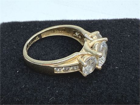 14kt Yellow Gold Ring with Cubic Zirconia Stones