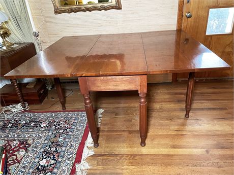 Cherry Double Drop Leaf Table