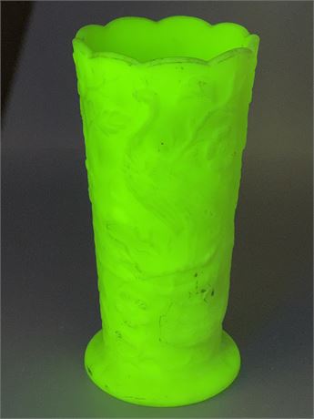 Fenton Lime Sherbert Uranium Glass Vase