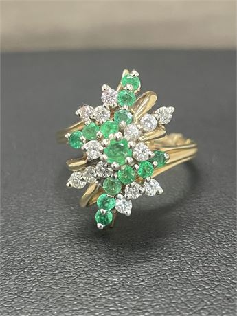 14kt Yellow Gold Diamond Emerald Ring
